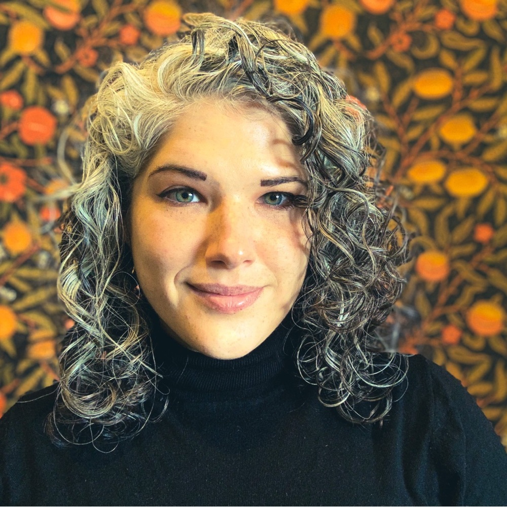 Meet your Posher, Jennifer